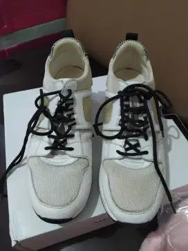 Sepatu aldo original store