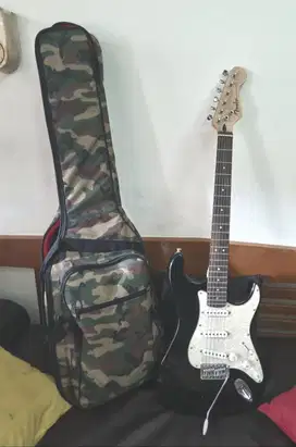 Gitar Elektrik - Made in Indonesia