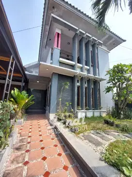 Rumah Homestay Luas 400 Meteran 6 Kamar Parkir Lega sekitar Wirobrajan