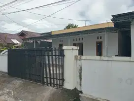 Rumah kost dijual pemilik pindah ke luar kota