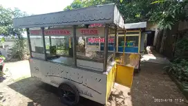 Gerobak Martabak Telor & Terang Bulan