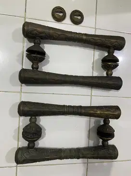 Handle pintu klasik