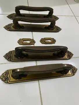 Handle pintu klasik