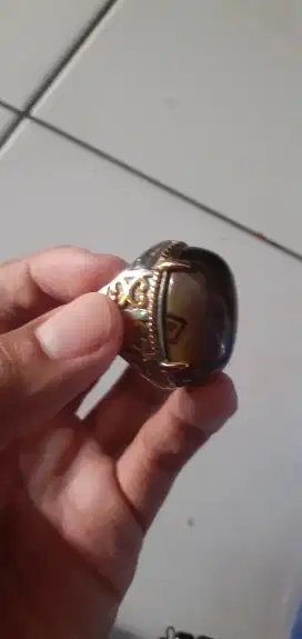 Cincin batu akik motif embrio