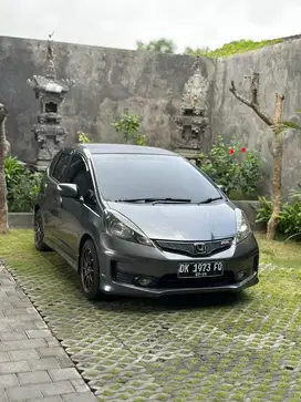 JAZZ RS 2014 MATIC ASLI BALI LOW KM SIAP PAKAI