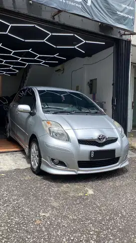 Toyota Yaris S Limited AT 2012