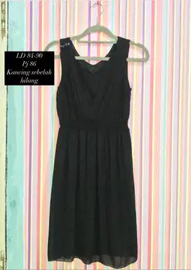 Dress Hitam Elegan