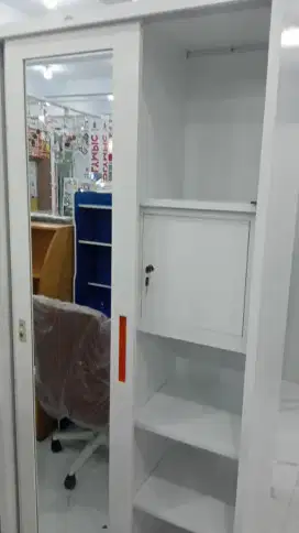 KREDIT LEMARI BESI 2 PINTU GESER