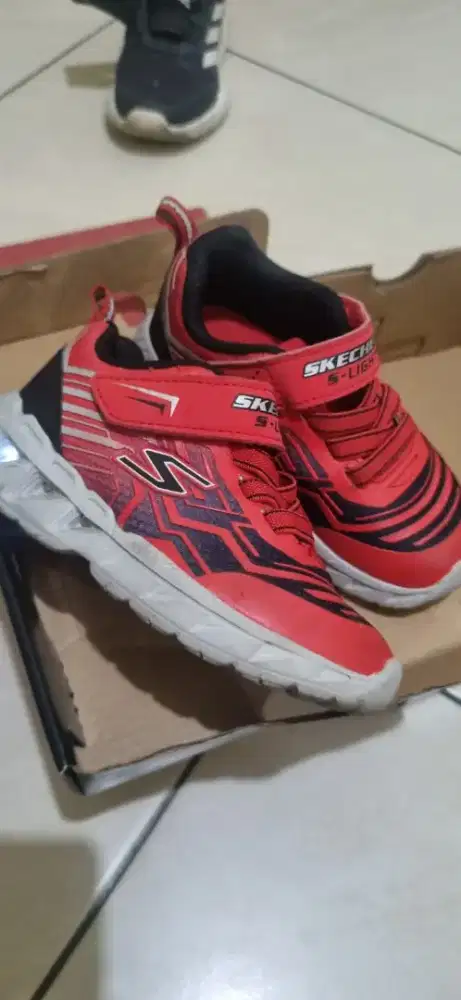 Sepatu anak Skechers & nike