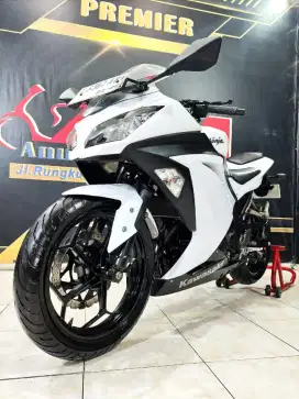 Kawasaki Ninja 250 FI TH 2012 PUTIH CAKEP ODO 1K GA BAHAYA TA