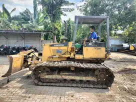 Dozer Komatsu D31P-20 Ex Rental Surabaya dan Sekitarnya