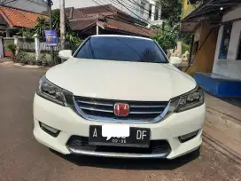 Honda Accord vtil matic 2013