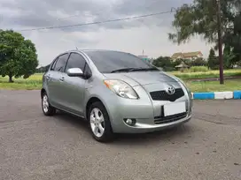 Toyota Yaris E 1.5 2007 AT