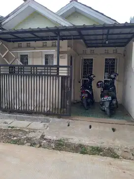 Dijual Rumah mungil yang asri dan nyaman