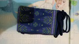 Tas kecil praktis