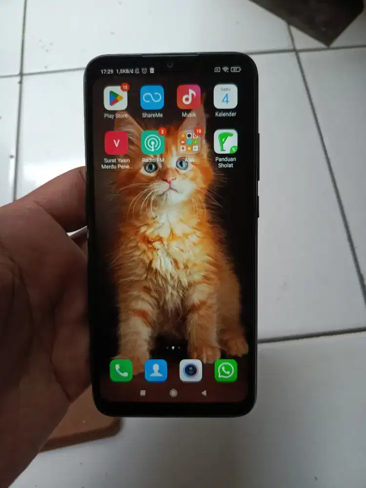 XIAOMI REDMI 9C. RAM/ROM 3/64 GB. Jual cepet aja. 400 ribu.