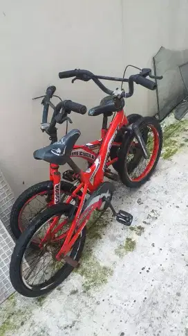 Di jual ada sepeda anak merek WIMCYCLE ukuran 18 dan 16 lokasi bsd