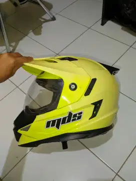 helm MDS Super Pro second/helm motorcross second bekas