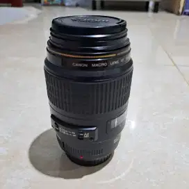 Canon 100mm f2.8 EF-S