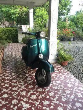 Di jual vespa super tahun 77