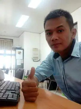 Mencari pekerjaan Driver tetap atau freelance.  SIM A/C aktif.