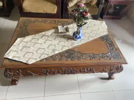 Meja ukir kayu jati