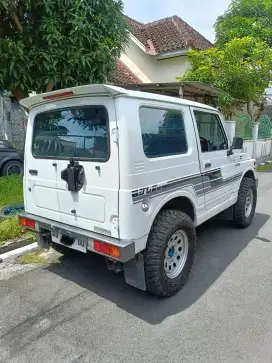 Katana 4x4 tahun 1994