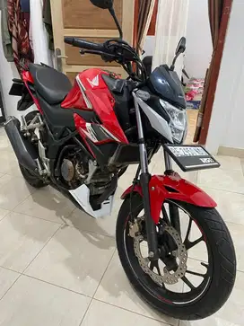 CB 150 R istimewa