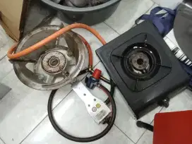 DIJUAL 2 KOMPOR 1 REGULATOR