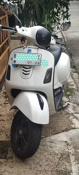 Vespa GTS i-get 2018 150 cc