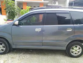 Daihatsu Xenia 2011 Bensin