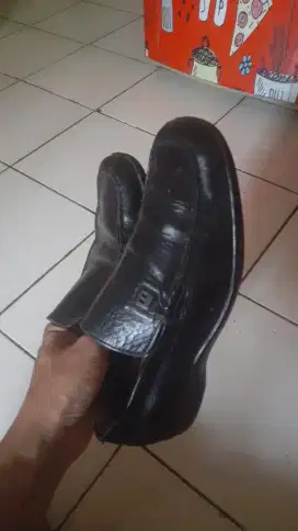Sepatu pantofel B4lly size 41