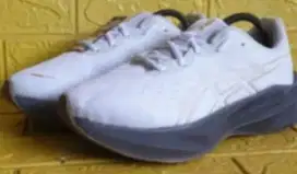 Sepatu running 4sick size 42