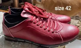 Sepatu fashion size 42