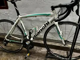 Road Bike Sepeda Balap Bianchi Bukan Polygon Roadbike bukan Giant