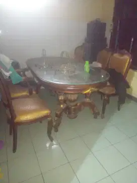 Meja makan kayu jati