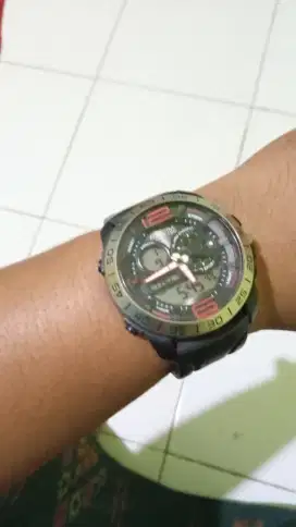 Jam tangan pria