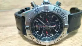 Breitling avanger otomatis