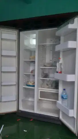 Kulkas 2 pintu samsung inverter normal