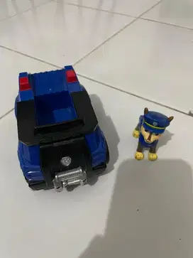 Mainan paw patrol Chase