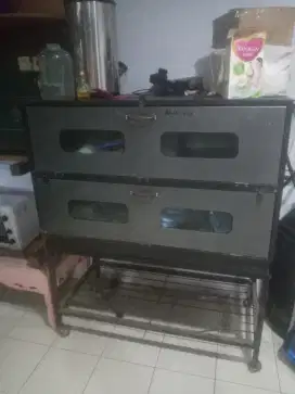 Oven kue bahan besi,pakai gas