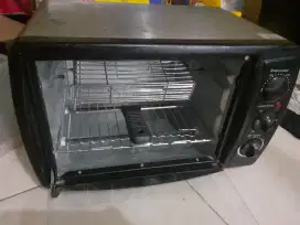 Microwave/ oven listrik