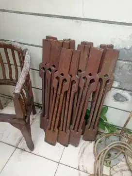 Railing kayu antik lawas