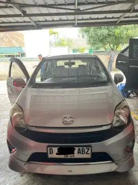 Mobil toyota agya trd 2014 otomatis