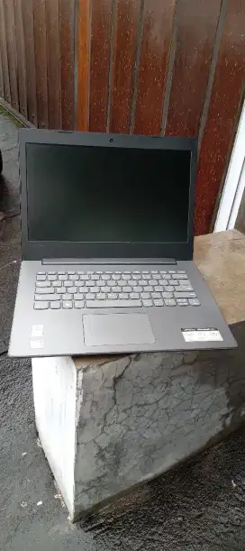 Laptop Lenovo Slim