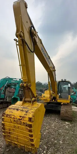 Dijual Excavator Komatsu PC200-8M0 Tahun 2018