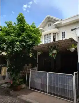 Di Jual rumah lt 2 di Kemang Pratama 3, Bekasi Selatan