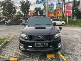 Dijual toyota fortuner vnt trd MT 2014 dp 30jt