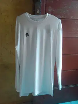 Baju olahraga ukuran XL