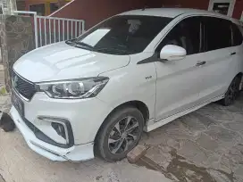 Dijual Mobil Suzuki Ertiga Sport Tahun 2020 Warna Putih Salju.